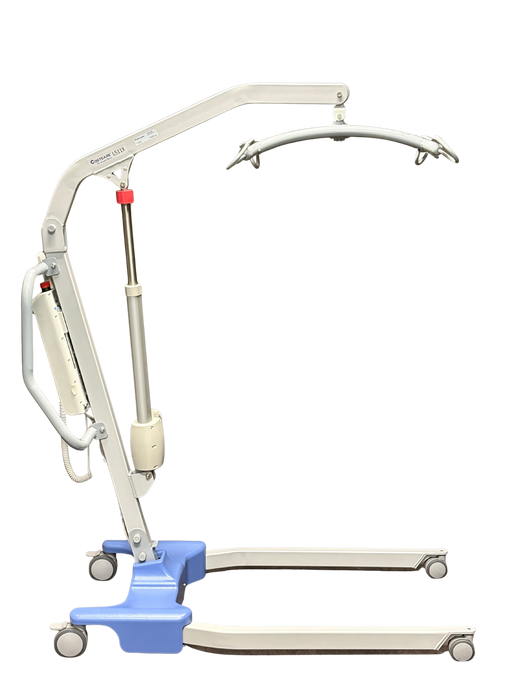 CostCare L511X Bariatric Electric Patient Lift With Spreader Bar, Right Side View