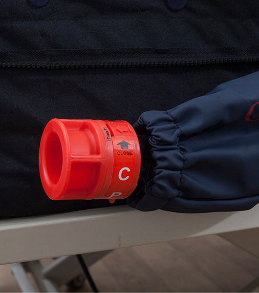 Medacure Comfort Zone Stage IV Alternating Pressure With Low Air Loss Air Hose Side View