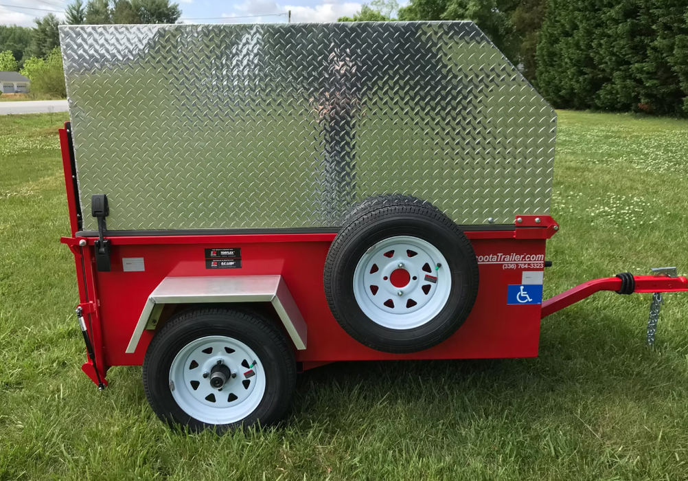 ScootaTrailerXL with Top and Rubber Photo from the Right View