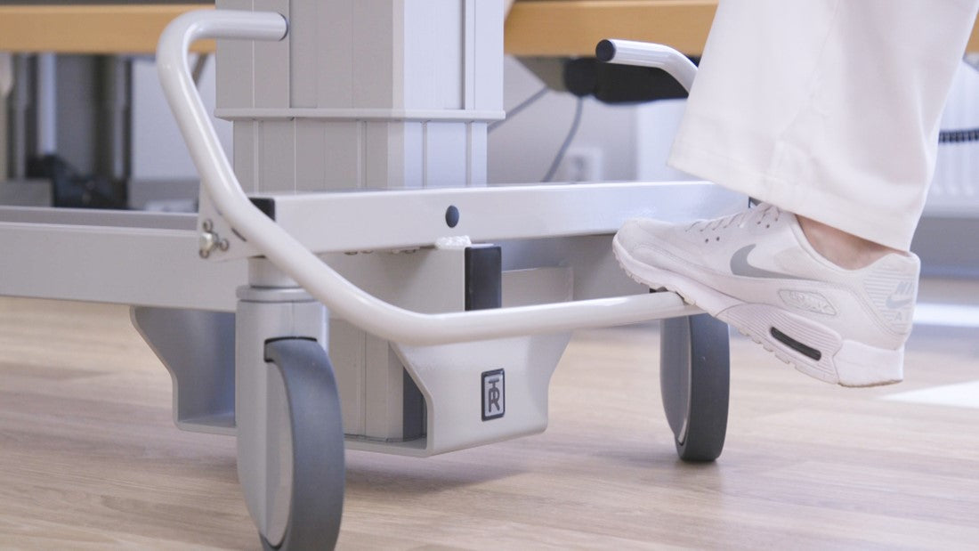 TR Equipment | TR4200 Atlas Jr. Bariatric Battery-Operated Shower Trolley